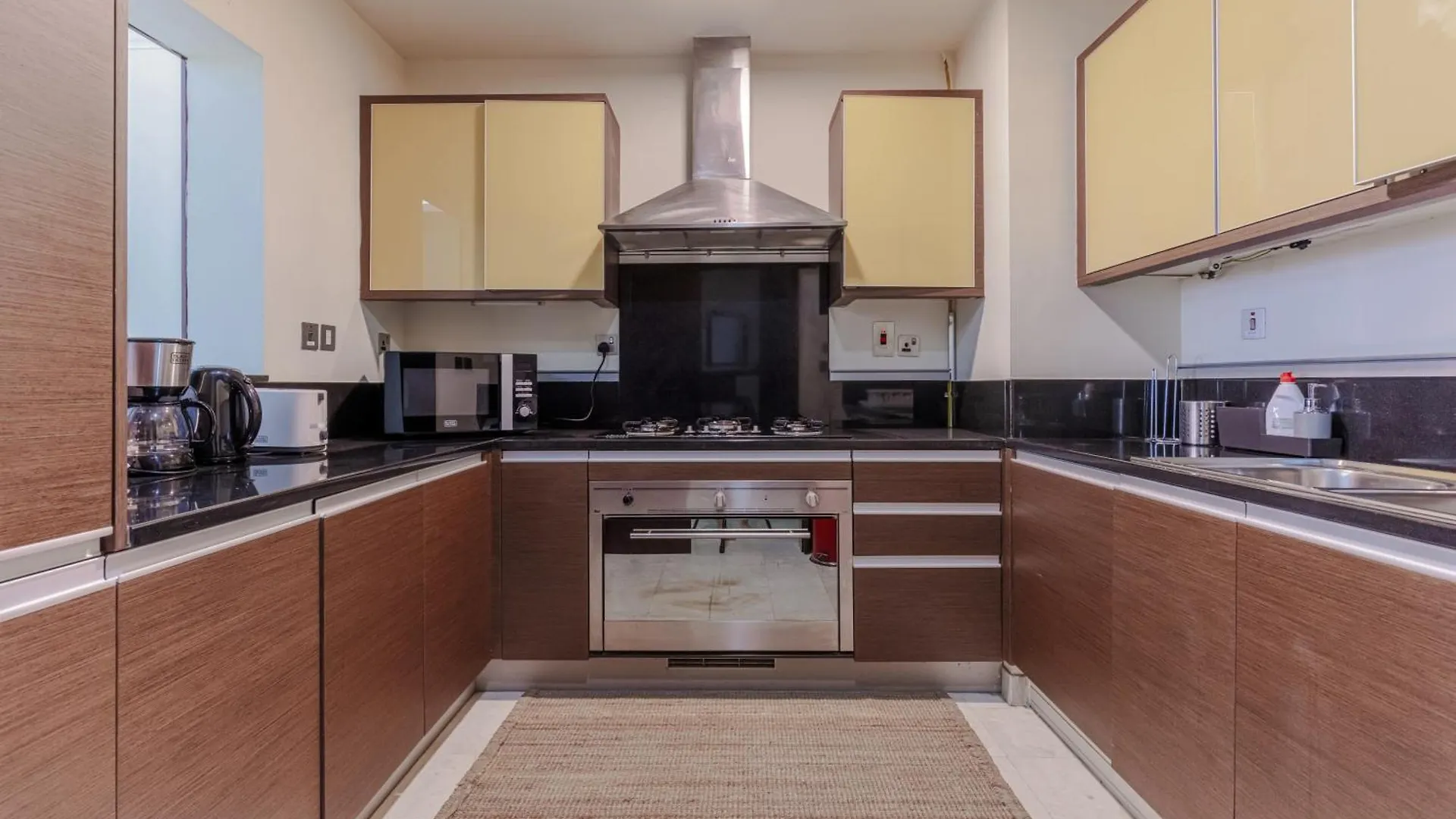 Spacious New 2 Bdr, Pool And Beach Access Dubai 0*,  United Arab Emirates