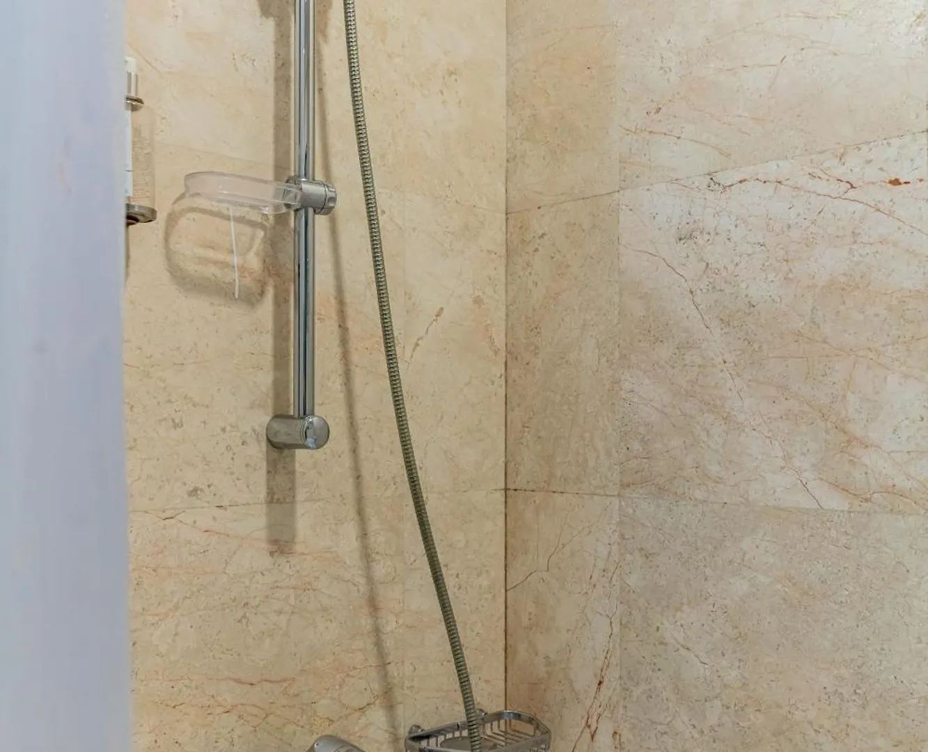 Apartment Spacious New 2 Bdr, Pool And Beach Access Dubai