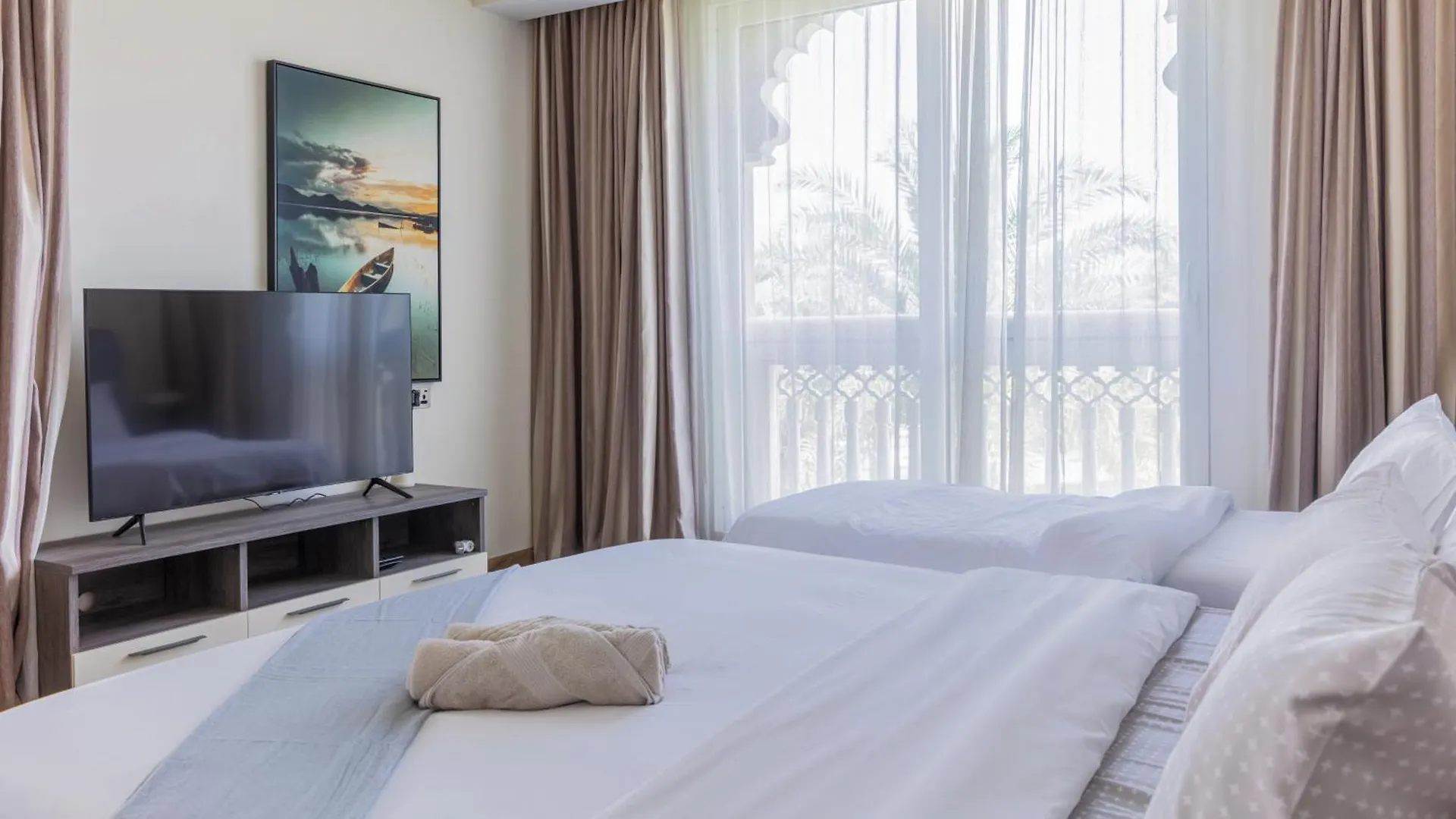 Spacious New 2 Bdr, Pool And Beach Access Dubai United Arab Emirates