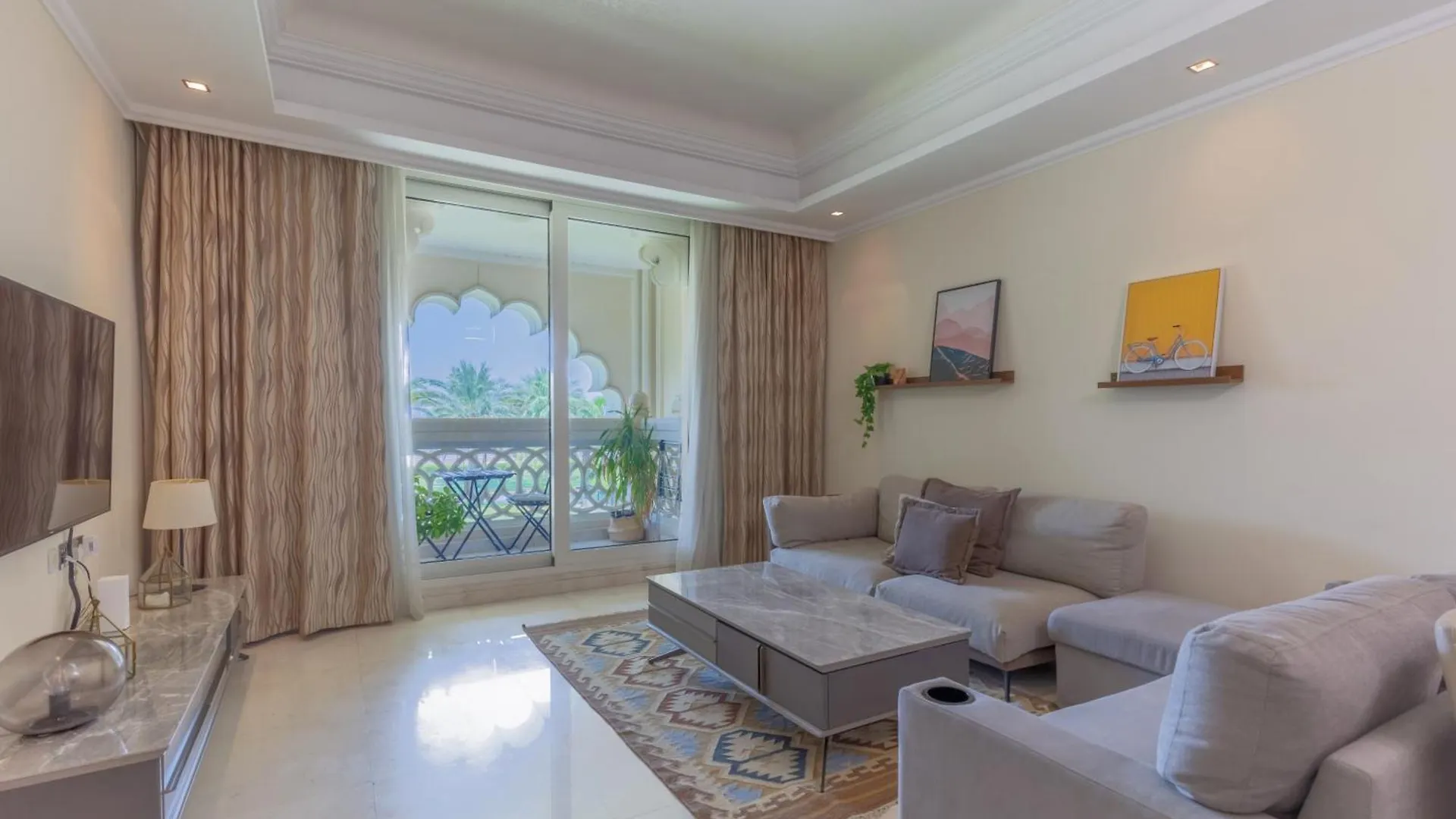 Spacious New 2 Bdr, Pool And Beach Access Dubai Apartment