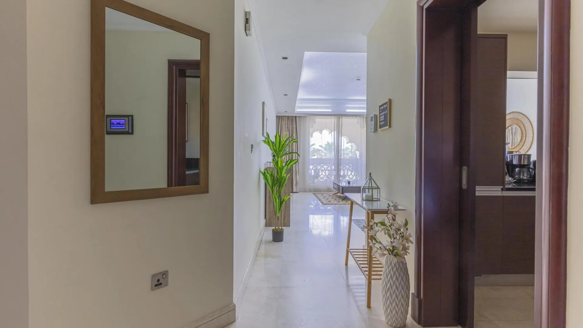 Spacious New 2 Bdr, Pool And Beach Access Dubai Apartment