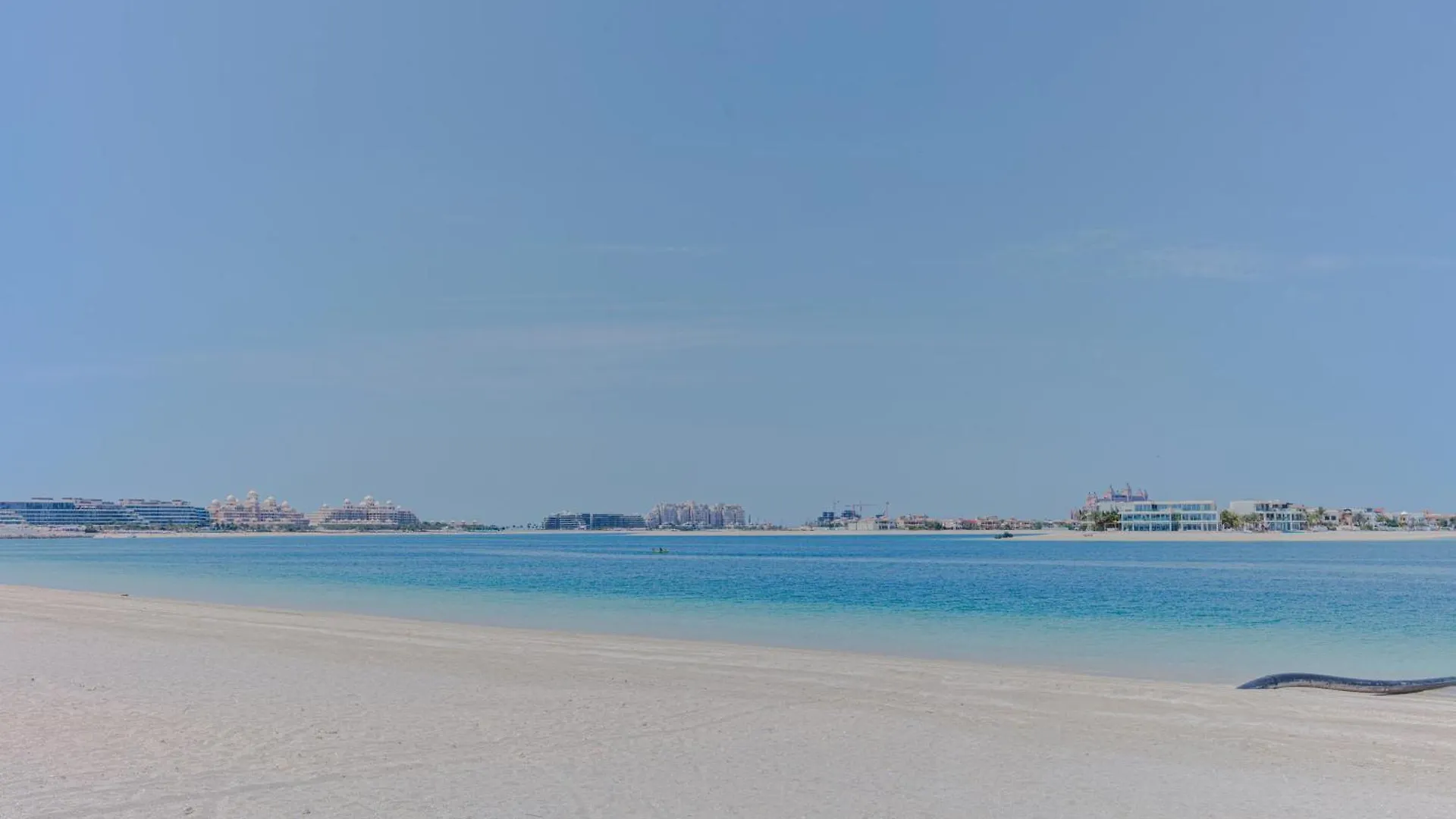 Spacious New 2 Bdr, Pool And Beach Access Dubai Apartment