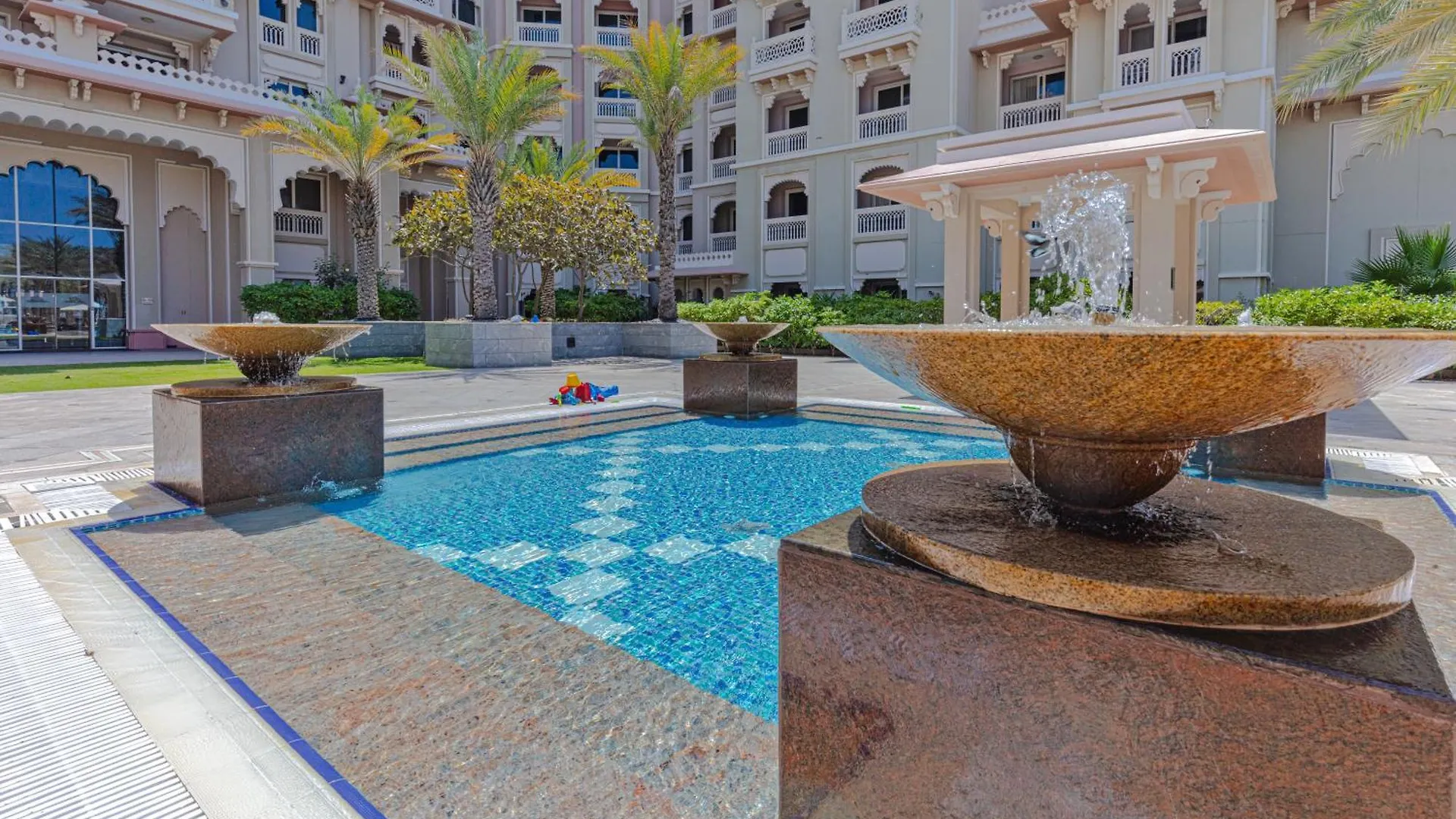 Spacious New 2 Bdr, Pool And Beach Access Dubai Apartment
